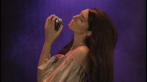 Réalisatrice des clips musicaux